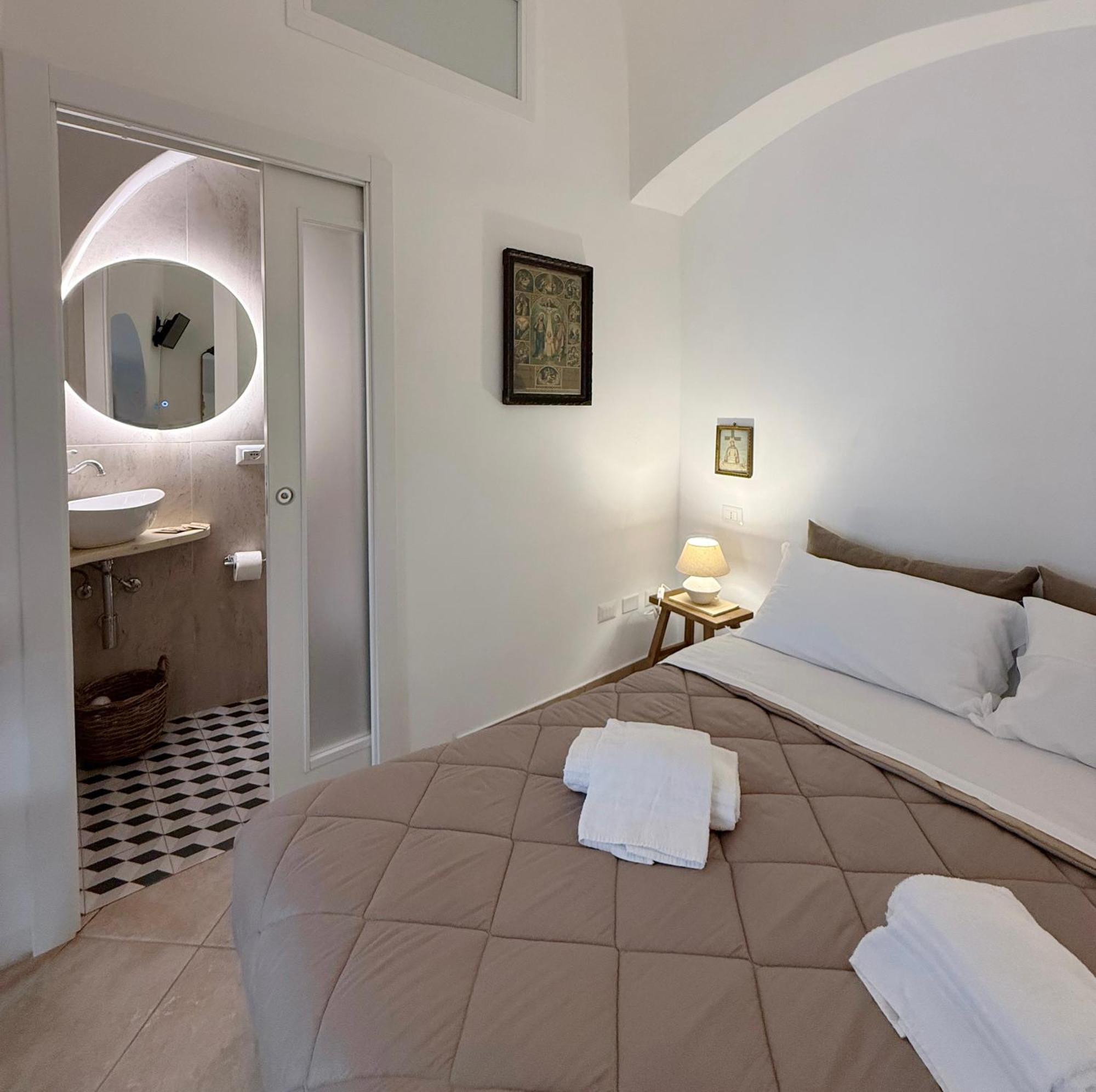 Bed and Breakfast Dimora Santa Domenica Scorrano  Exterior foto